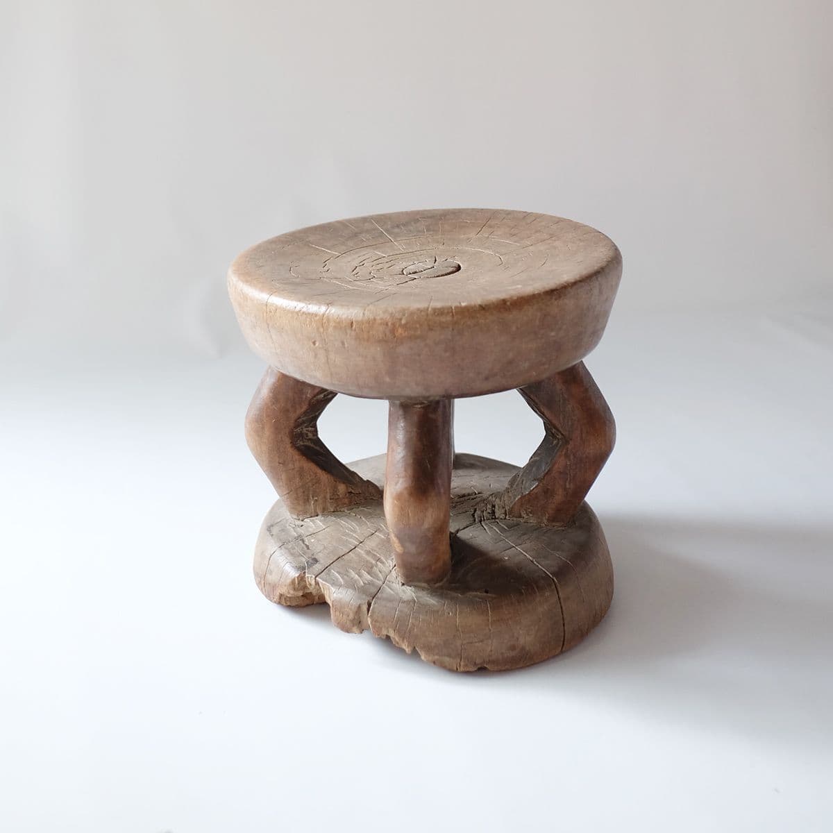 アフリカンスツール