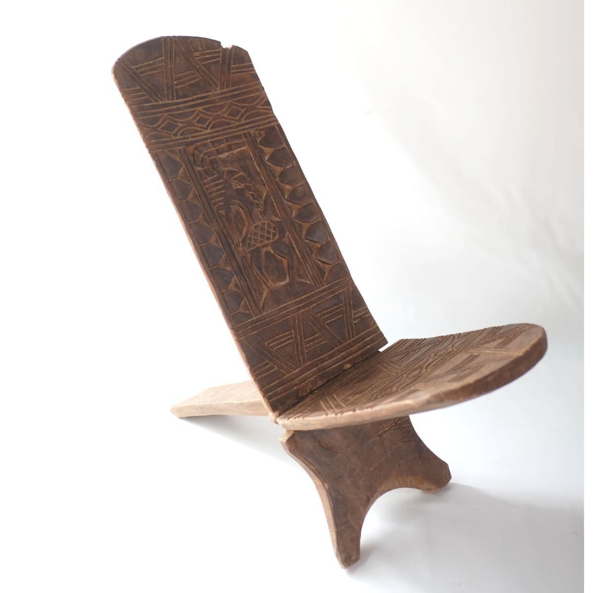 アフリカ　椅子