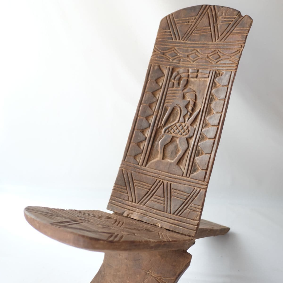 セヌフォ　チェア