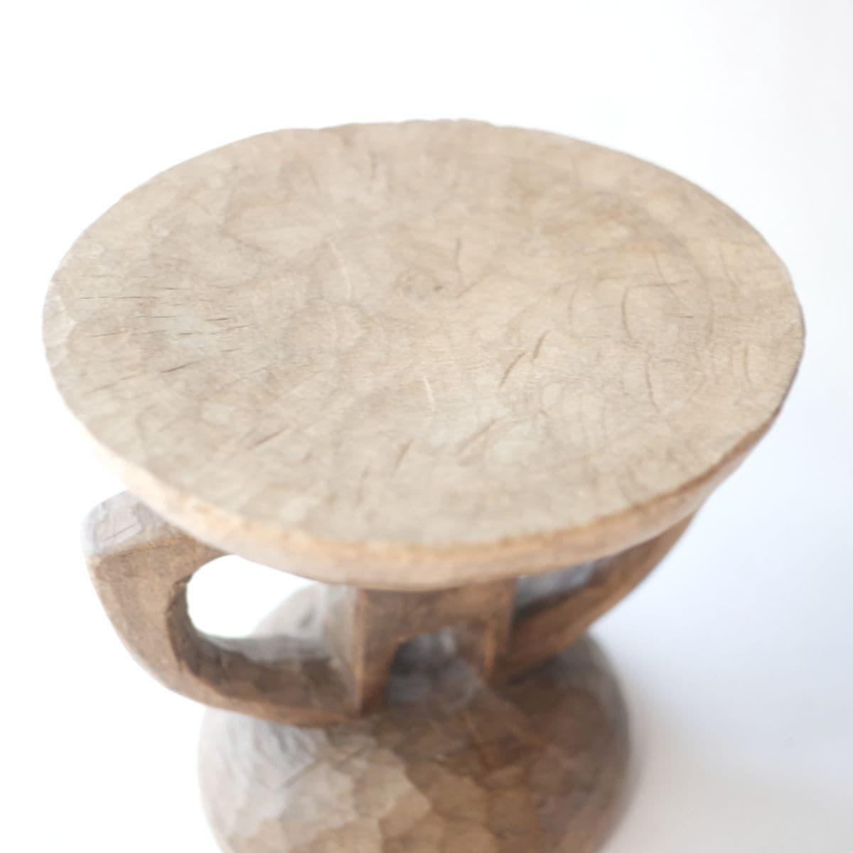 トンガスツールS