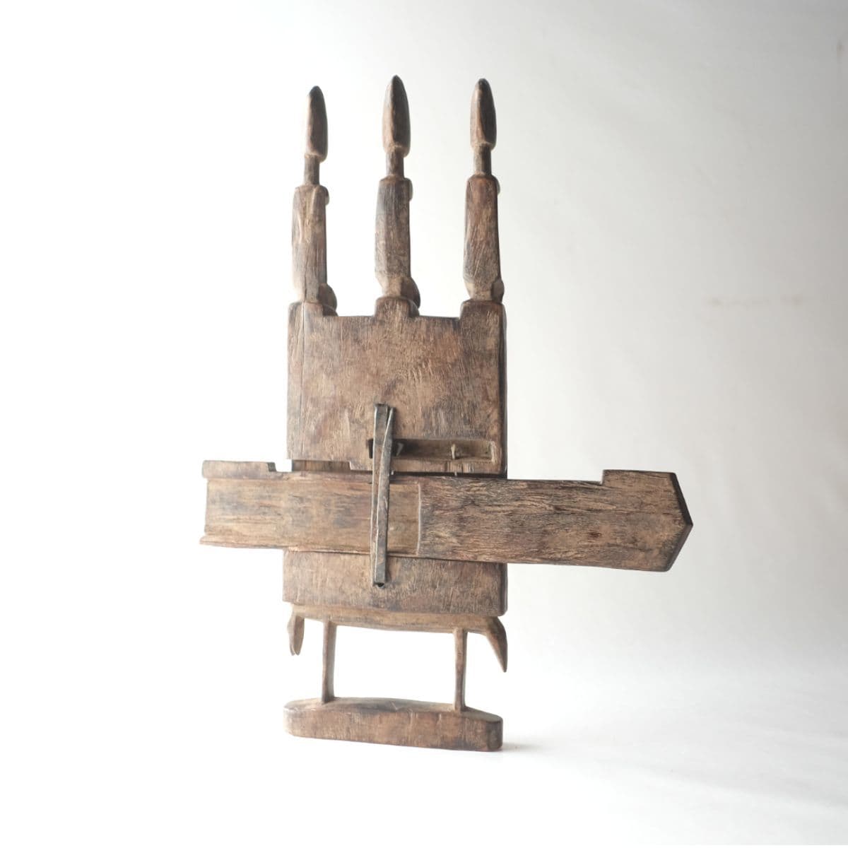 ドゴン　ドアロック